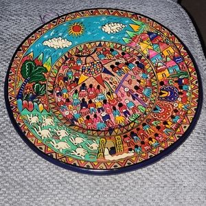 VINTAGE REAR HANDPAINTED POTTERY 10" WALL DECOR PLATE